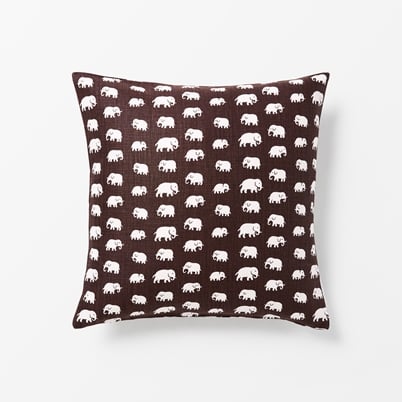 Cushion Elefant - Width 50 cm, Length 50 cm, Linen, Brown | Svenskt Tenn