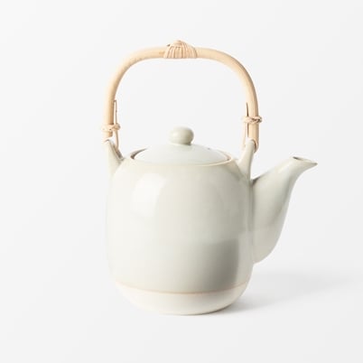Teapot Japan - Width 16 cm, Height 13 cm, Ivory | Svenskt Tenn