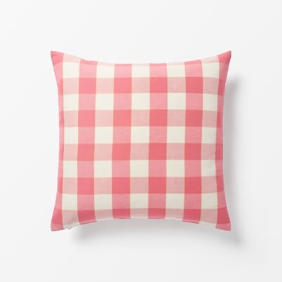 Cushion Gripsholmsruta - Cotton Linen, Pink | Svenskt Tenn
