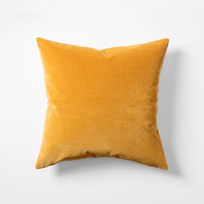 Cushion Velvet - Gold | Svenskt Tenn