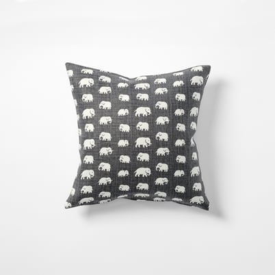 Cushion Elefant - Width 40 cm, Length 40 cm, Linen, Grey | Svenskt Tenn