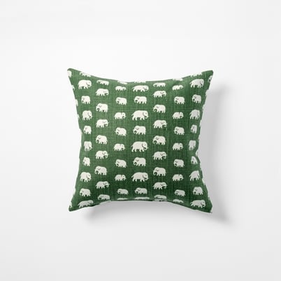 Cushion Elefant - Width 40 cm, Length 40 cm, Linen, Green | Svenskt Tenn