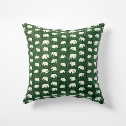 Cushion Elefant - Width 50 cm, Length 50 cm, Linen, Green | Svenskt Tenn