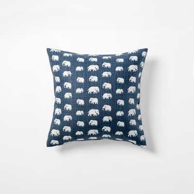 Cushion Elefant - Svenskt Tenn Online - Width 40 cm, Length 40 cm, Linen, Storm blue, Estrid Ericson/Svenskt Tenn