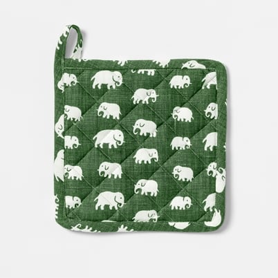Pot Holder Elefant - Green | Svenskt Tenn