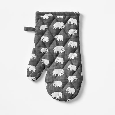 Oven Glove Elefant - Length 32 cm, Linen, Elefant, Grey, Svenskt Tenn | Svenskt Tenn