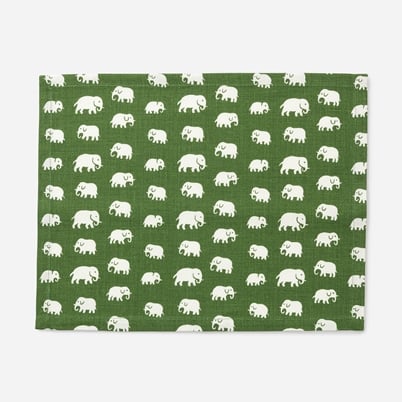 Placemat textile Elefant - Green | Svenskt Tenn