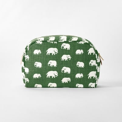Toiletry Bag Elefant - Length 26 cm, Height 20 cm, Green | Svenskt Tenn