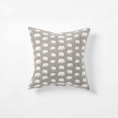 Cushion Elefant - Length 40 cm Width 40 cm, Linen, Elefant, Warm Grey, Estrid Ericson/Svenskt Tenn | Svenskt Tenn