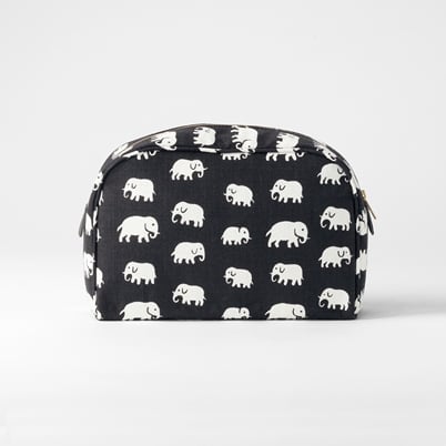 Toiletry Bag Elefant - Length 26 cm, Height 20 cm, Black | Svenskt Tenn