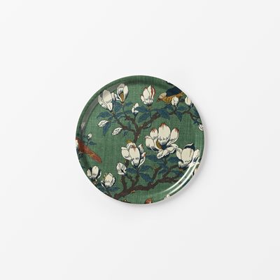 Tray Japanese Magnolia - Svenskt Tenn Online - Ø31 cm, Birch Veneer & Textile, Japanese Magnolia, Round, Green, GP & J Baker/Svenskt Tenn
