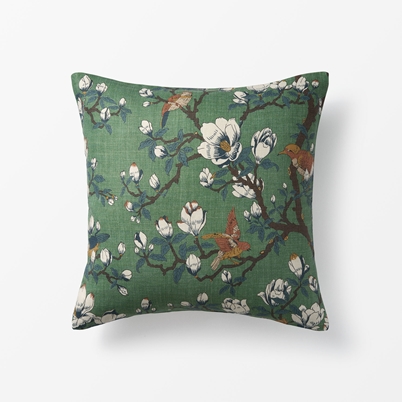 Cushion Japanese Magnolia - Green | Svenskt Tenn