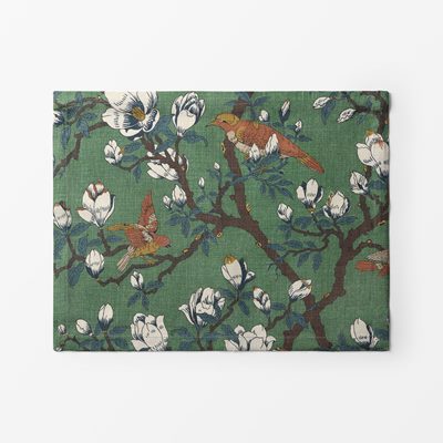 Placemat Textile Japanese Magnolia - Svenskt Tenn Online - Length 45cm Width 35cm, Linen, Japanese Magnolia, Green, GP & J Baker/Svenskt Tenn