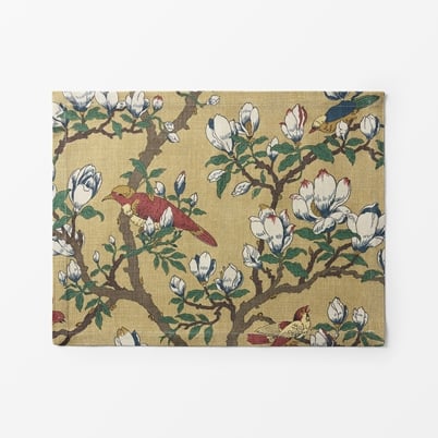 Placemat Textile Japanese Magnolia - Yellow | Svenskt Tenn