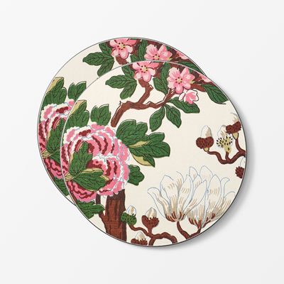 Trivet Magnolia - Ø23,5 cm, Cork & Hardboard, Magnolia, Round, White, GP & J Baker/Svenskt Tenn | Svenskt Tenn