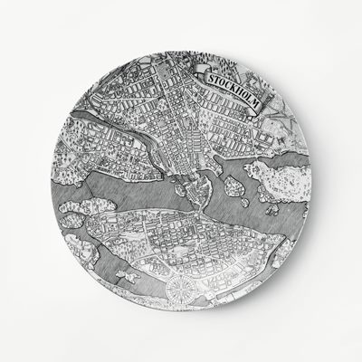 Tallrik Stockholm - Svenskt Tenn Online - Ø26 cm, Porslin, Stockholmskartan, Rund, Josef Frank