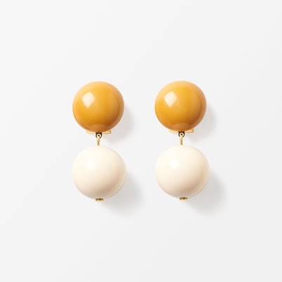 Earrings Milano Sphere - Height 5 cm, Ochre | Svenskt Tenn