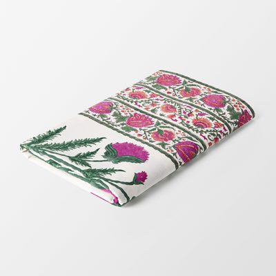 Table Cloth Chrysanthemum - Length 250 cm Width 150 cm, Cotton, Krysantemum, Dark Pink, Svenskt Tenn | Svenskt Tenn
