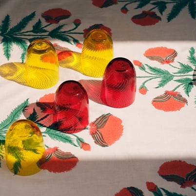 Glass Idra - Red | Svenskt Tenn