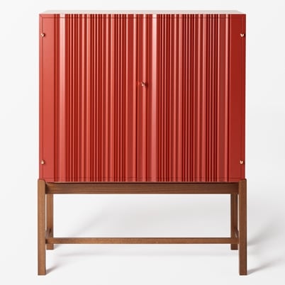 Cabinet 2192 - Width 110 cm, Height 140 cm, Red | Svenskt Tenn
