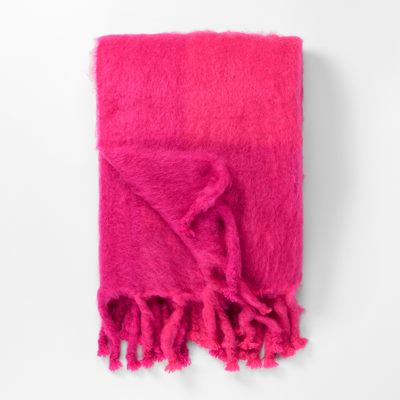 Throw Mohair - Svenskt Tenn Online - Length 180 cm Width 130 cm, Mohair wool, Dark Pink, Lena Rewell