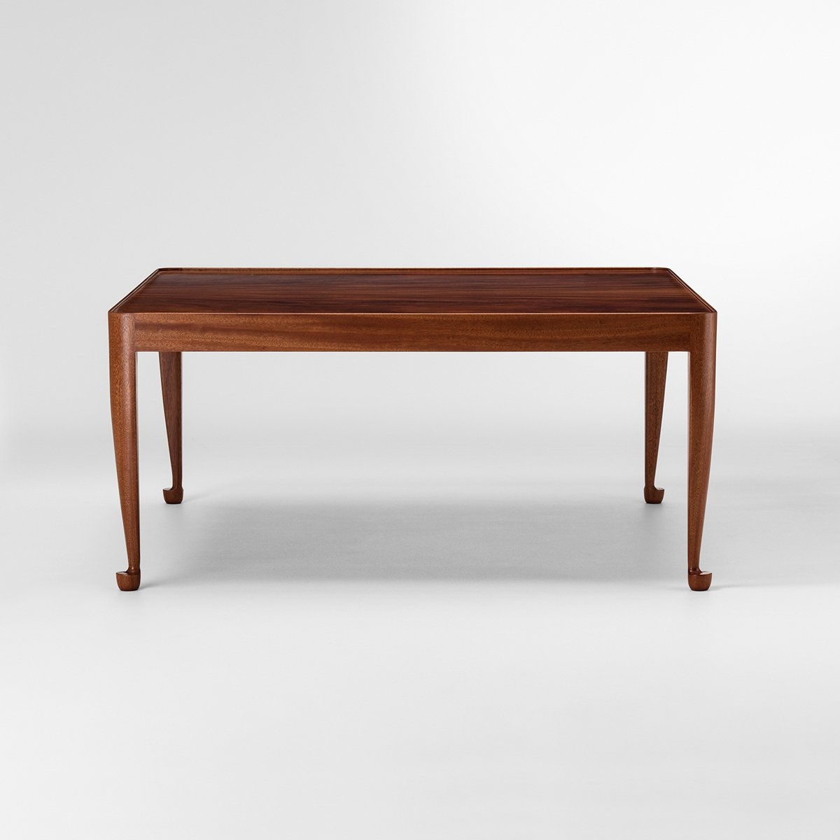 Coffee Table 2073 - Svenskt Tenn Online - Width 105 cm, Length 105 cm, Legs in mahogany, veneered table top in pyramid mahogany, Josef Frank