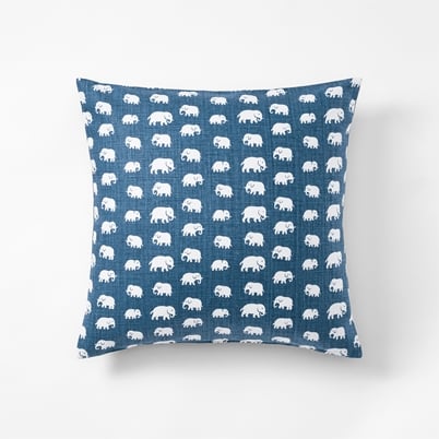 Cushion Elefant - Width 50 cm, Length 50 cm, Linen, Storm blue | Svenskt Tenn